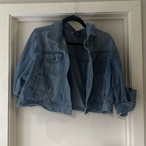 Cropped light wash Jean Jackrt Plus 2x